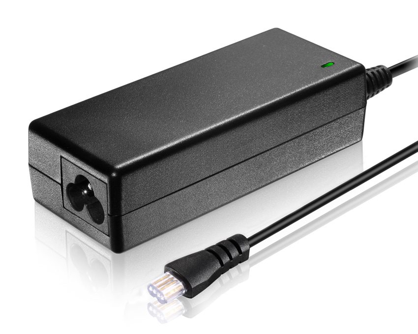 POWERTECH Φορτιστής laptop PT-854, Universal, 70W, χωρίς βύσματα, 1.5m 1 POWERTECH Φορτιστής laptop PT-854